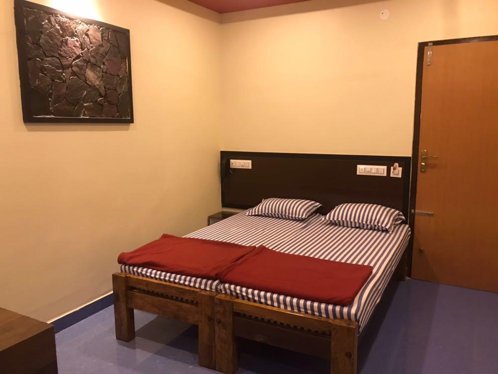 Chikmagalūr Galaxy Lodge מראה חיצוני תמונה