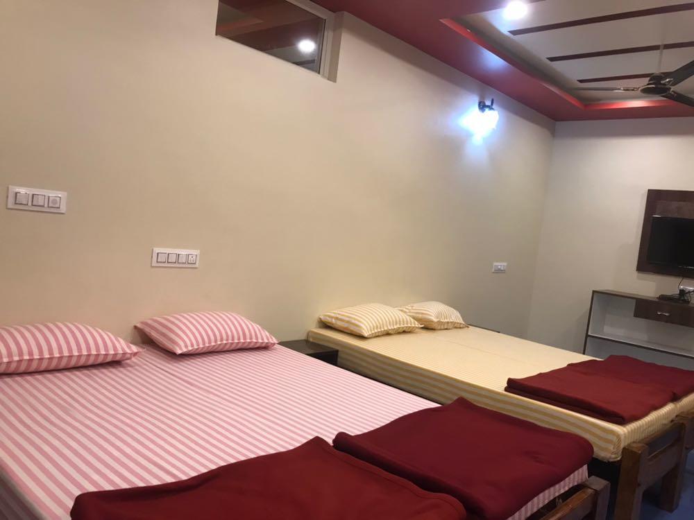 Chikmagalūr Galaxy Lodge מראה חיצוני תמונה