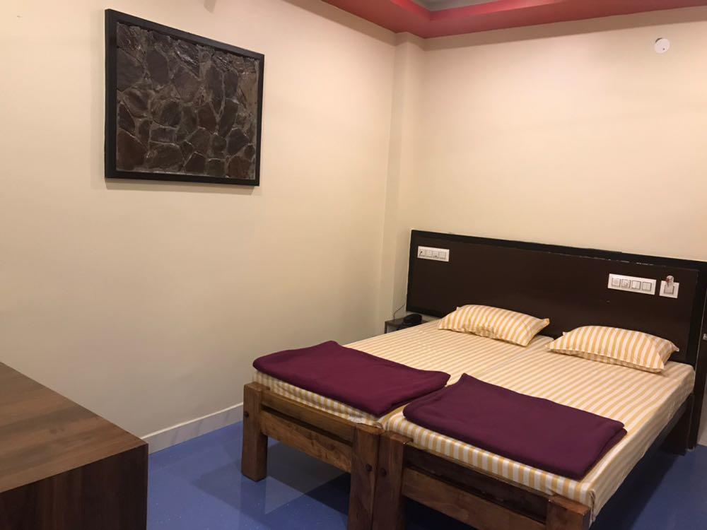 Chikmagalūr Galaxy Lodge מראה חיצוני תמונה
