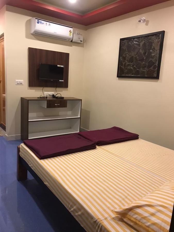 Chikmagalūr Galaxy Lodge מראה חיצוני תמונה