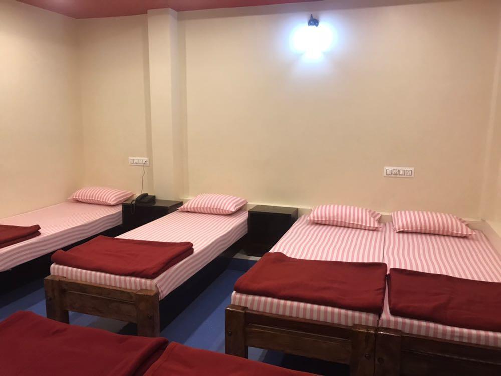 Chikmagalūr Galaxy Lodge מראה חיצוני תמונה