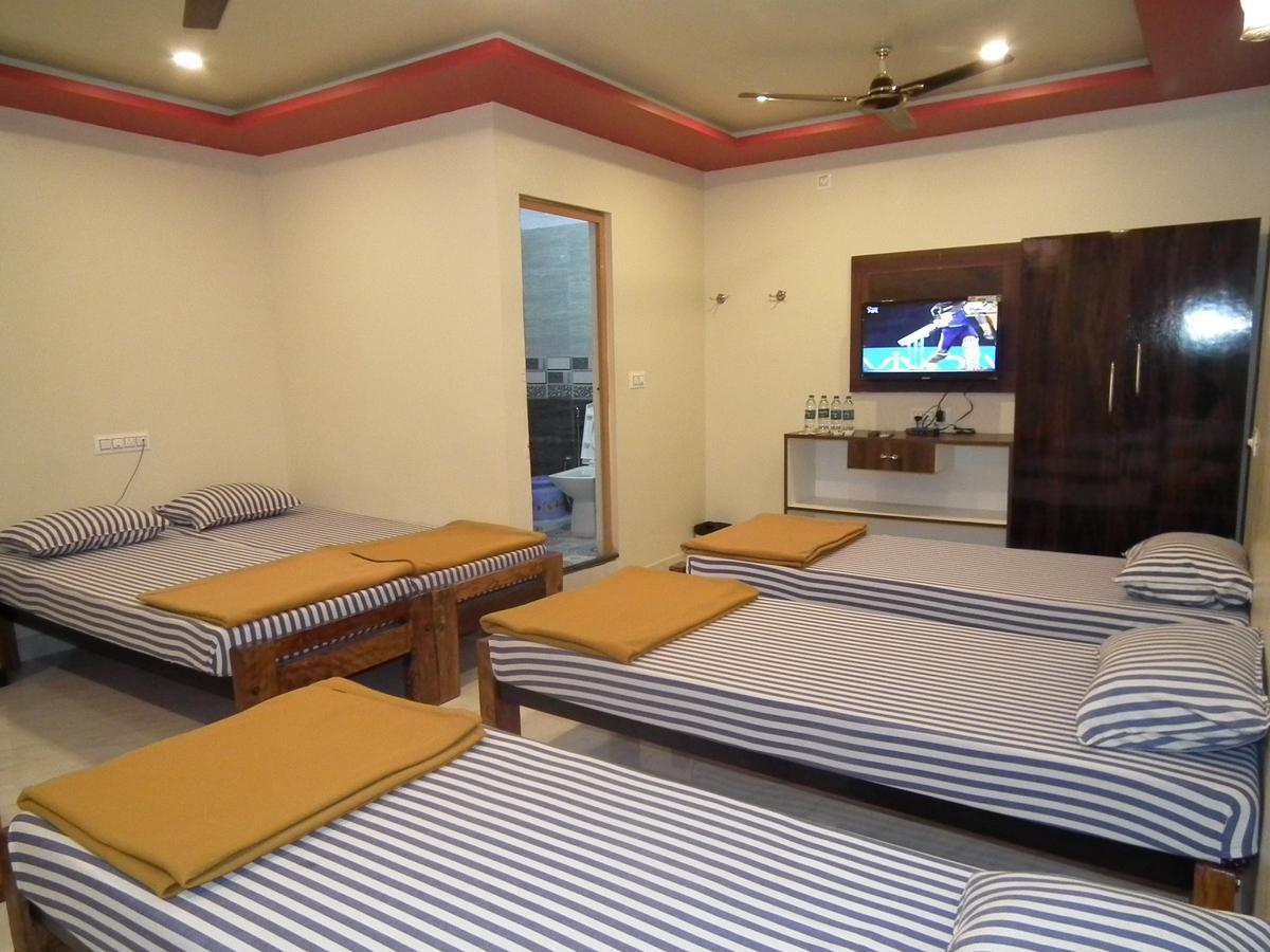 Chikmagalūr Galaxy Lodge מראה חיצוני תמונה