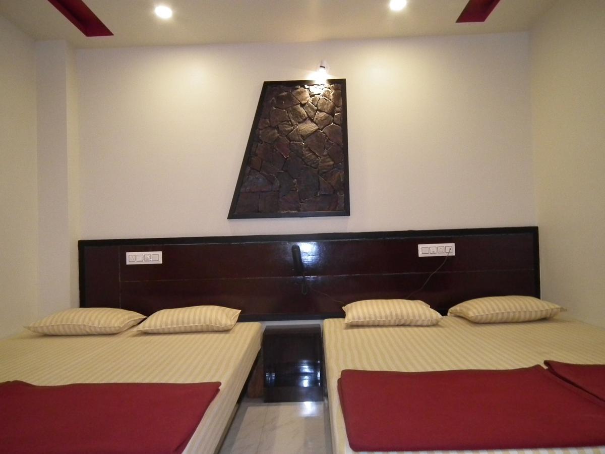 Chikmagalūr Galaxy Lodge מראה חיצוני תמונה